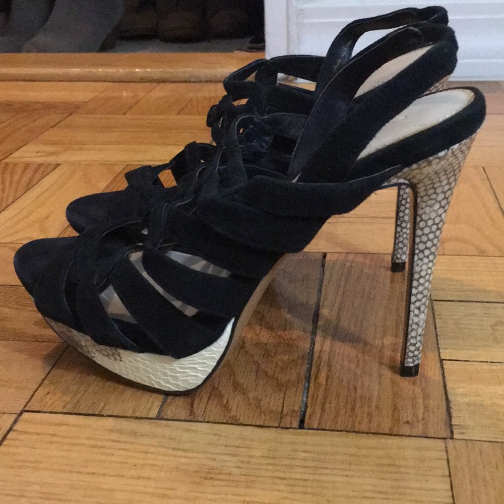 BRAND NEW Elie Tahari Black Sandal Pumps Size 6